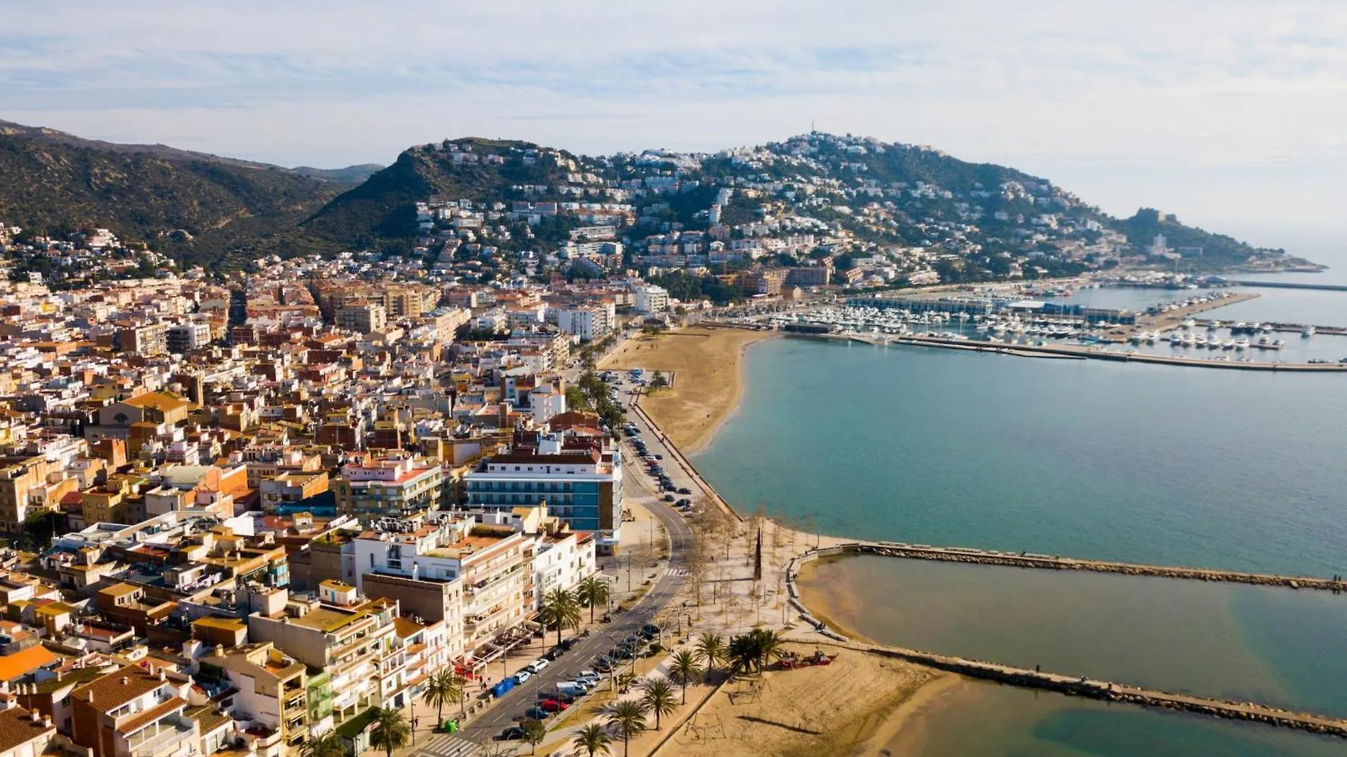 Apartment With Scenic View Roses Spain