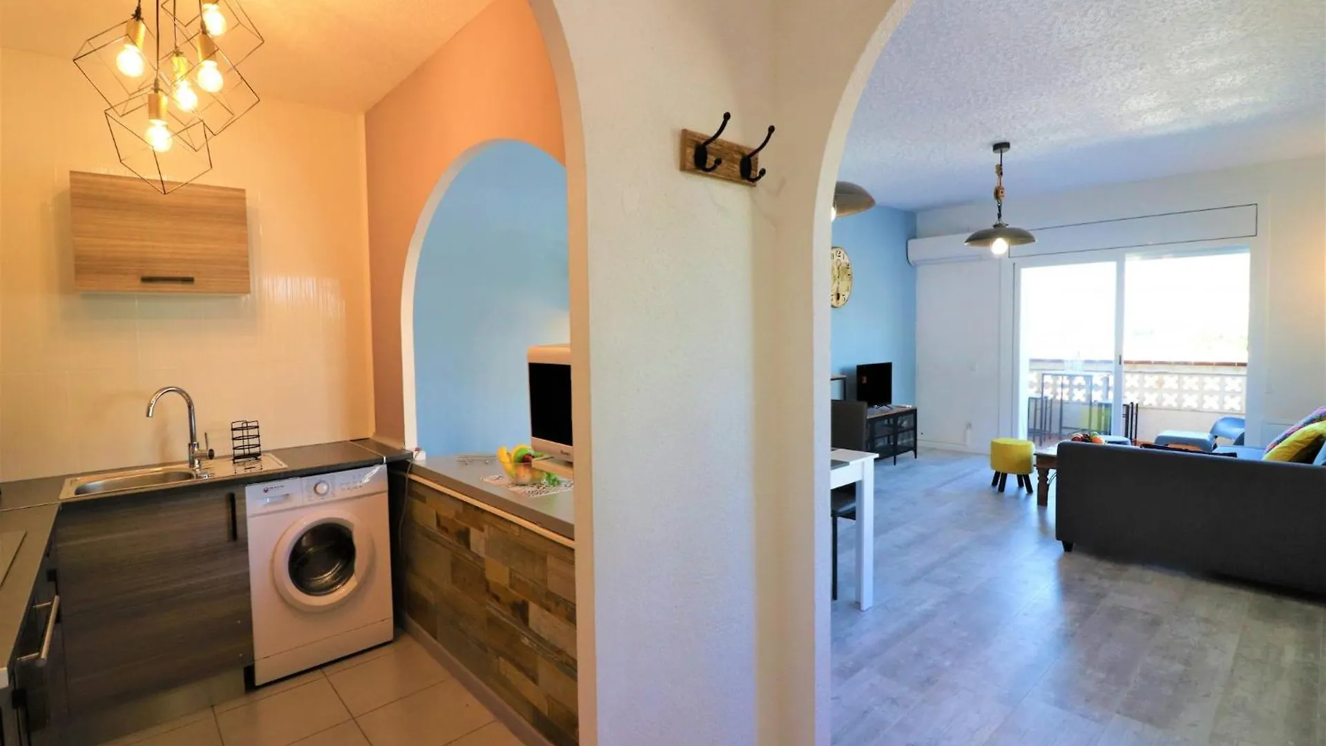 Apartment With Scenic View Roses Spain